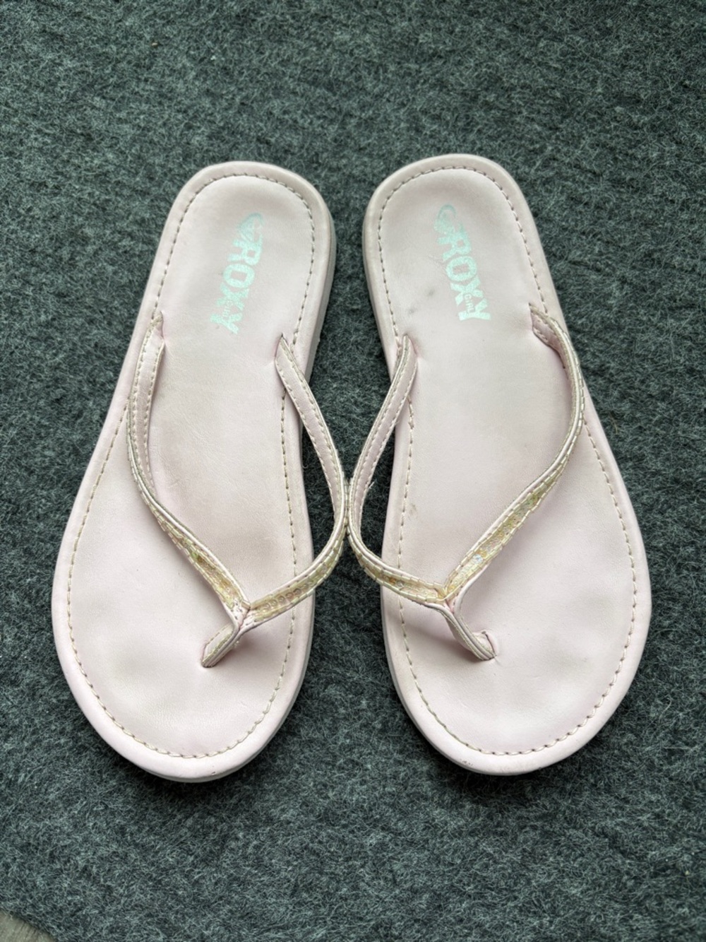 ROXY Pink Sequin Flip Flop - size 5